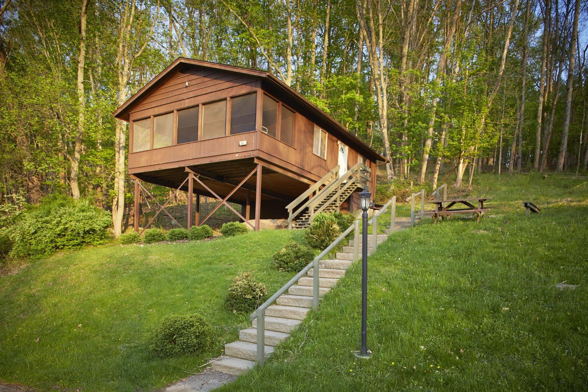 Salt Fork State Park Lodge And Conference Center Cambridge Exterior photo